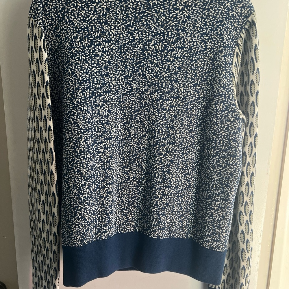 Blue and White Patterned Sweater